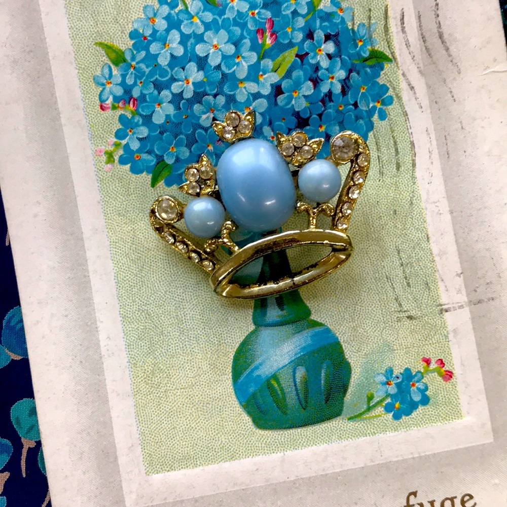 Vintage Crown Mardi Gras Pin Brooch